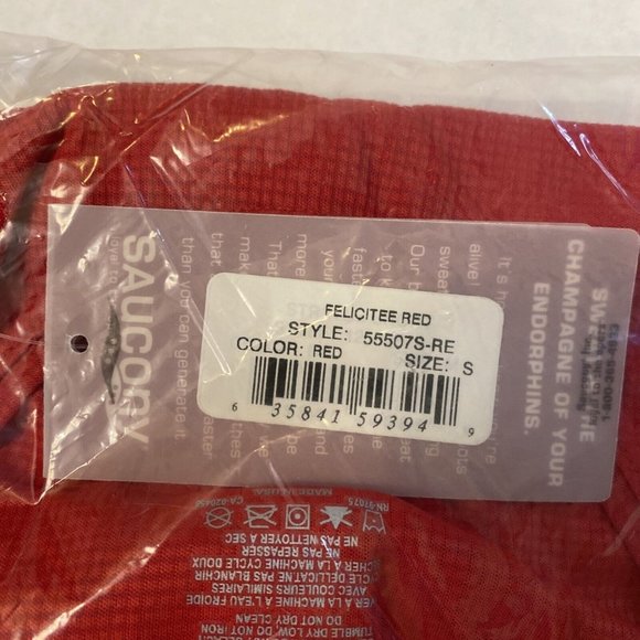 Saucony‎ Shirt Womens Small Felicitee Short Sleeve Performance Tee Red 55507S - Picture 9 of 10